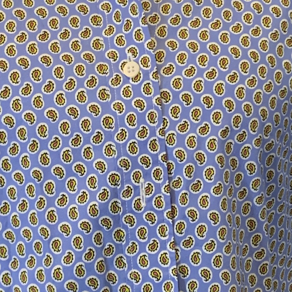 Stylish Blue Patterned Button-Up Shirt - Picture 2 of 4